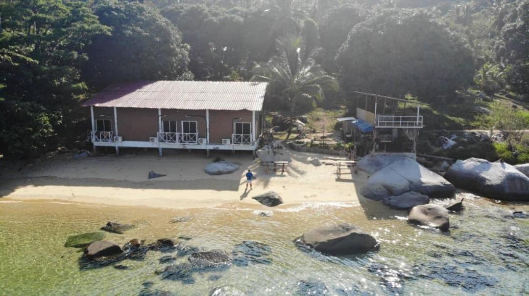 Bungkil Place Hotel Ilha Tioman Exterior foto