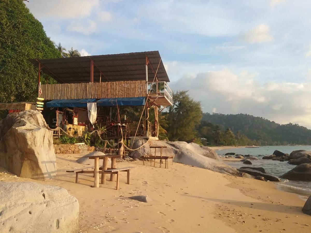 Bungkil Place Hotel Ilha Tioman Exterior foto